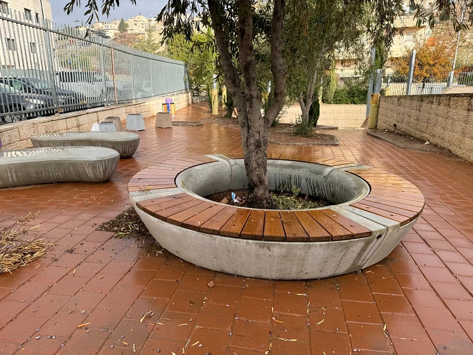 חצר ציבורית אום טובא